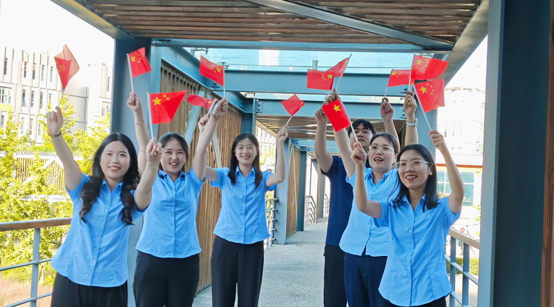 告白祖国 共庆华诞|乐天堂官网电气祝伟大祖国繁荣昌盛