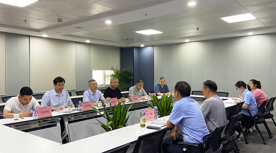 热烈欢迎郑州市工信局领导莅临乐天堂官网电气调研指导